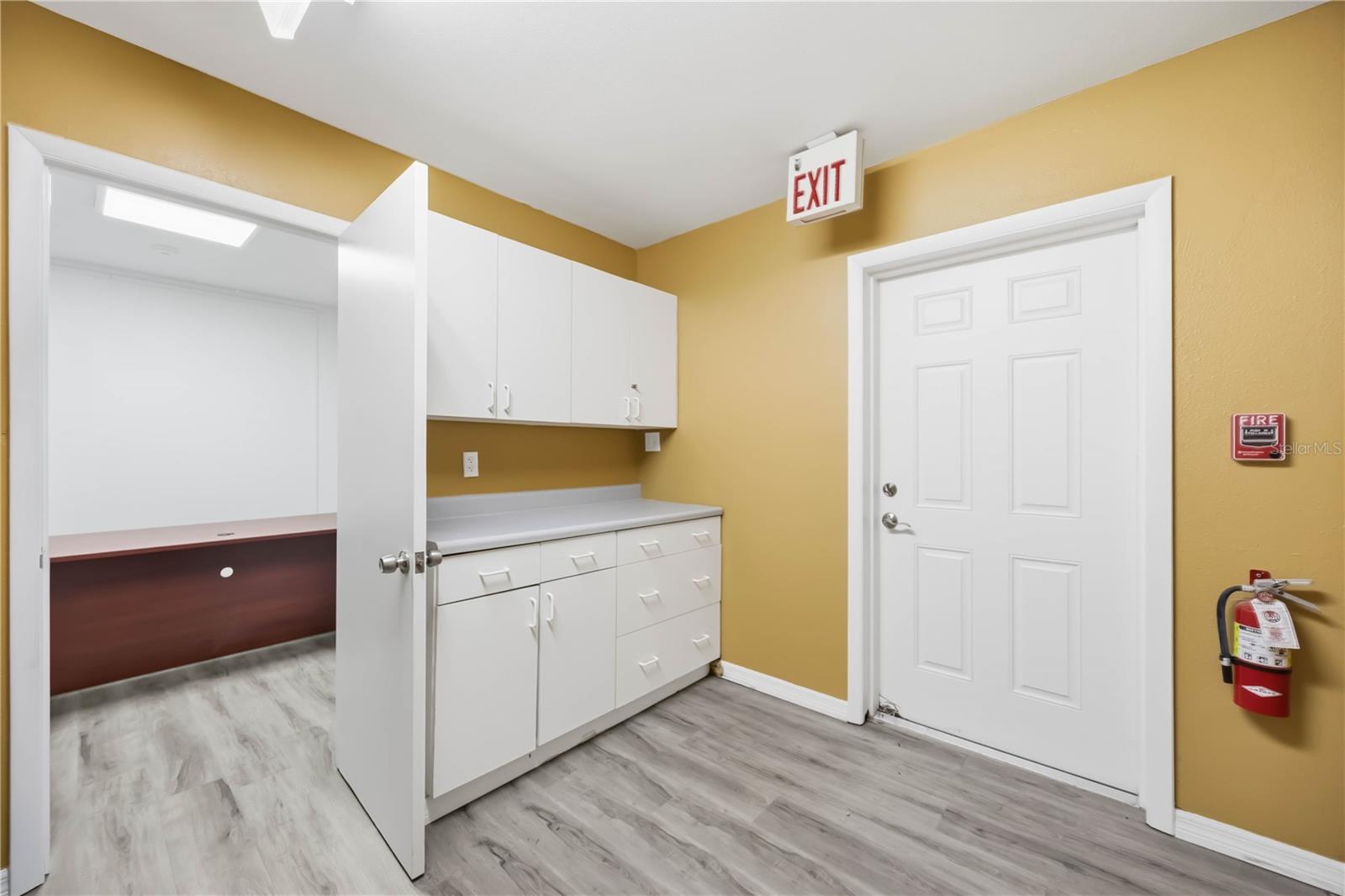 2061 ENGLEWOOD RD ## 1-7
