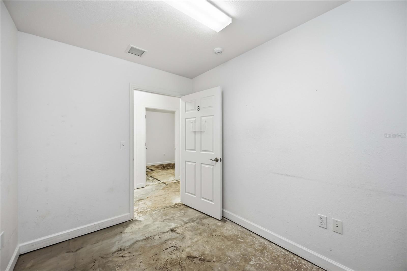 2061 ENGLEWOOD RD ## 1-7