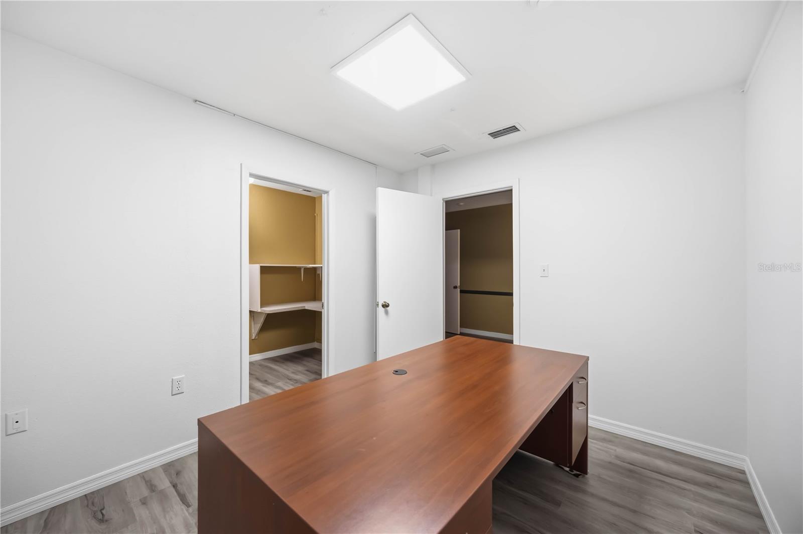 2061 ENGLEWOOD RD ## 1-7