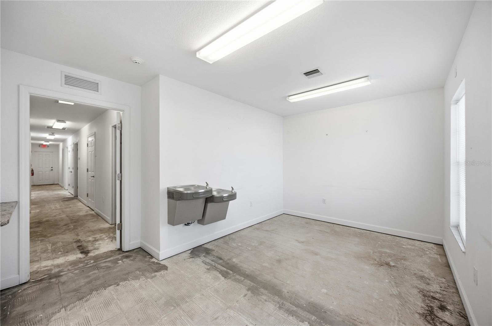 2061 ENGLEWOOD RD ## 1-7