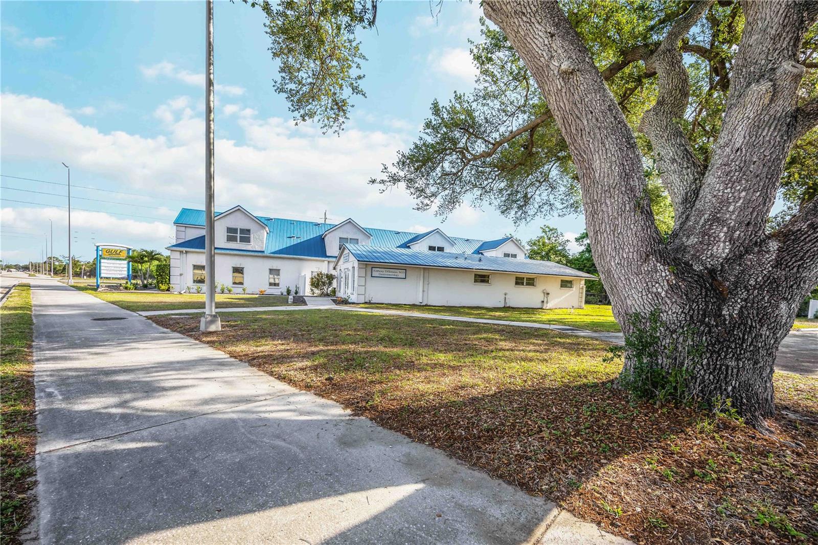 2061 ENGLEWOOD RD ## 1-7