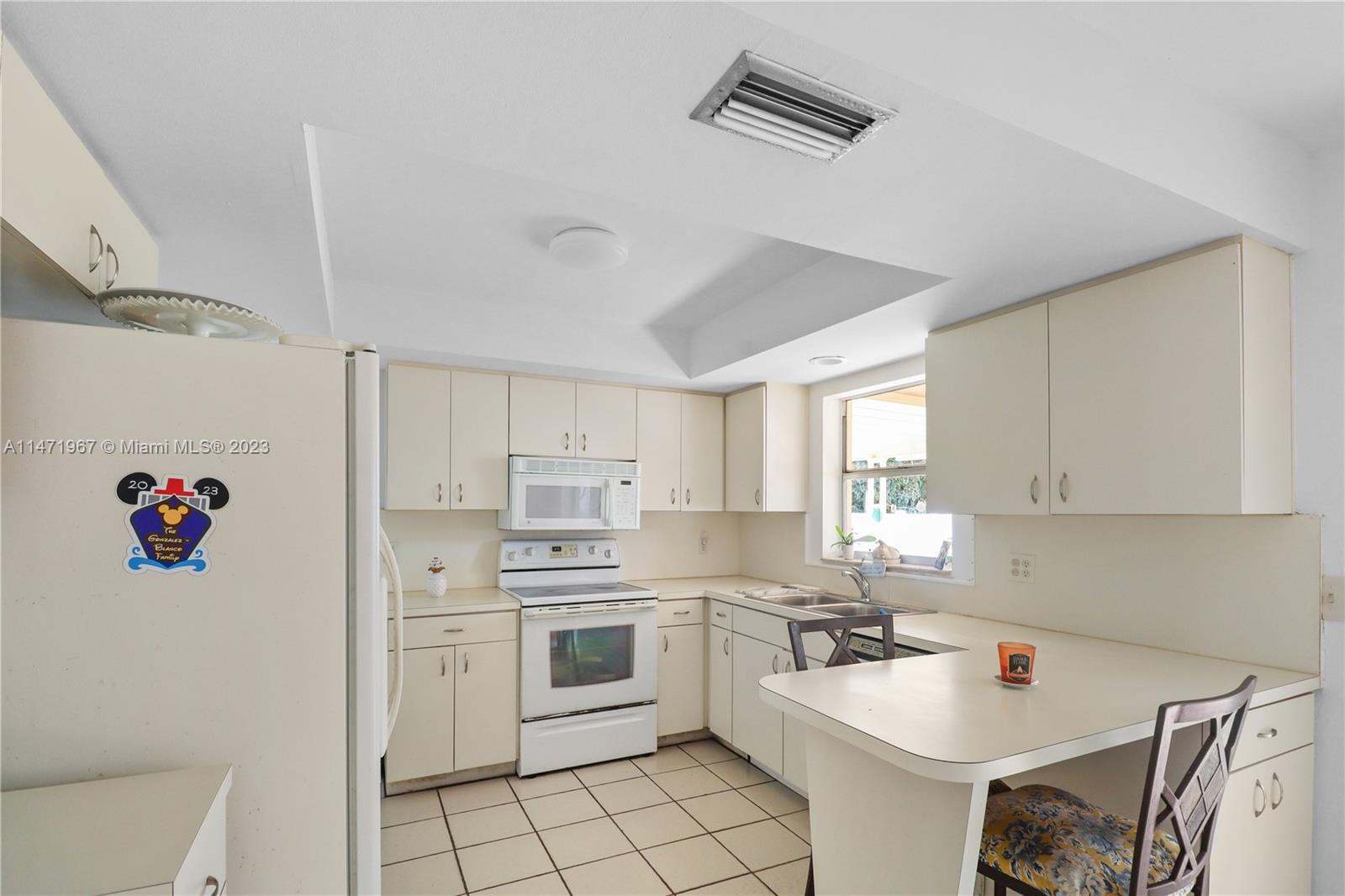 204 SE 8th St