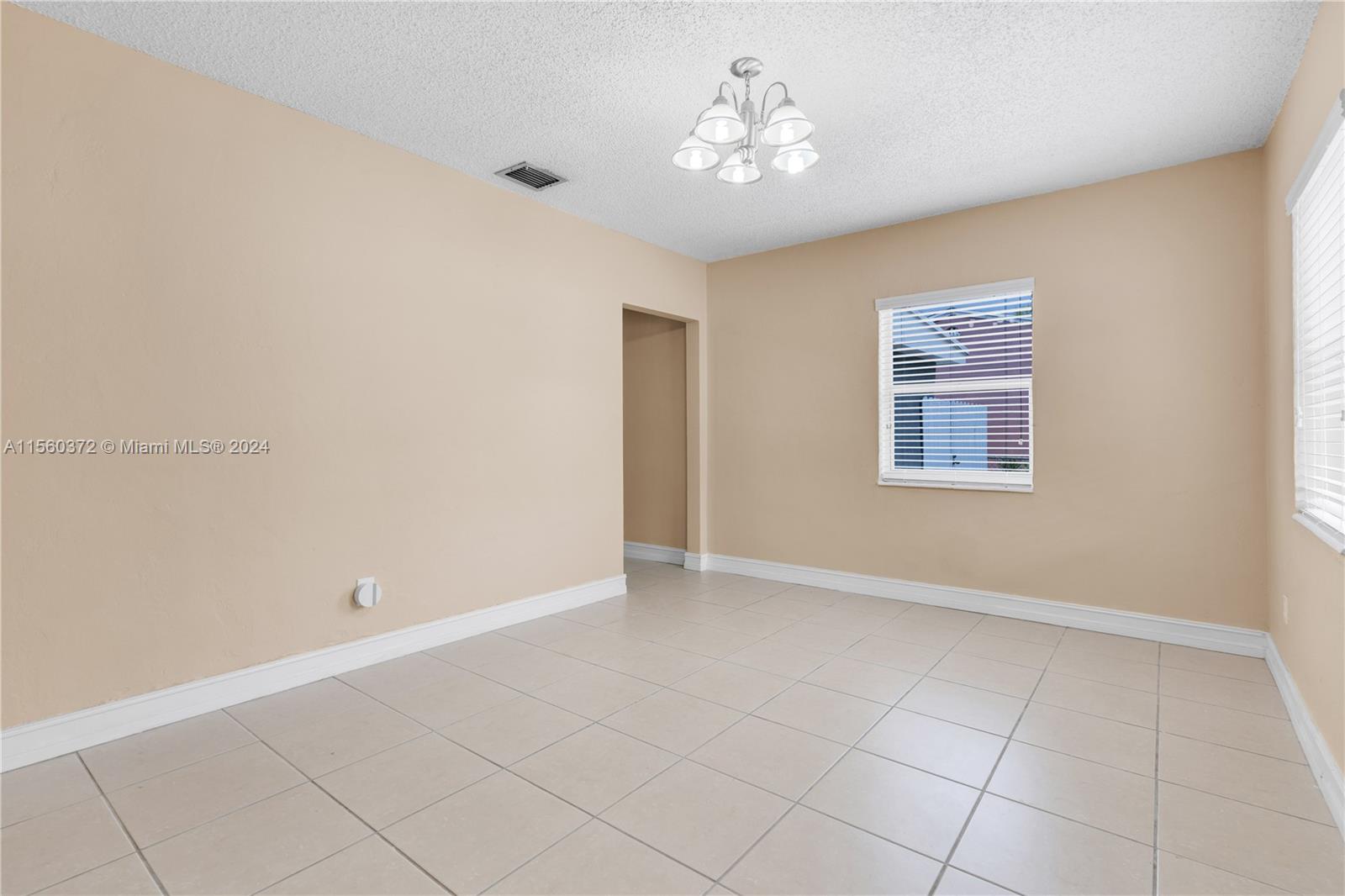 40 E 55th St