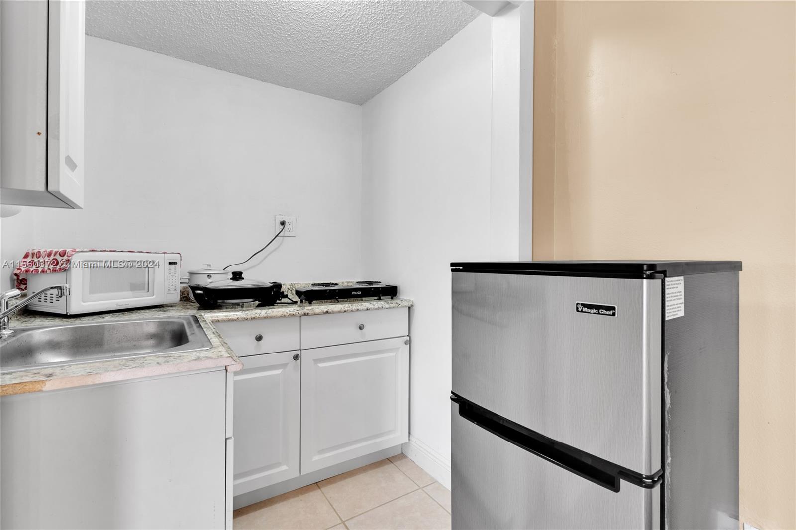 40 E 55th St