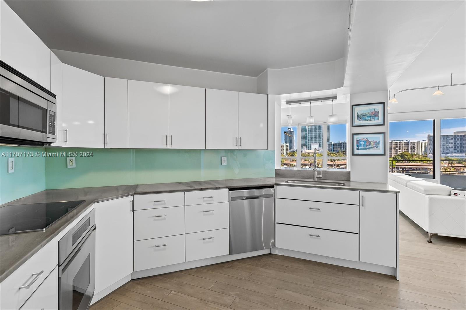 500 Three Islands Blvd # 127