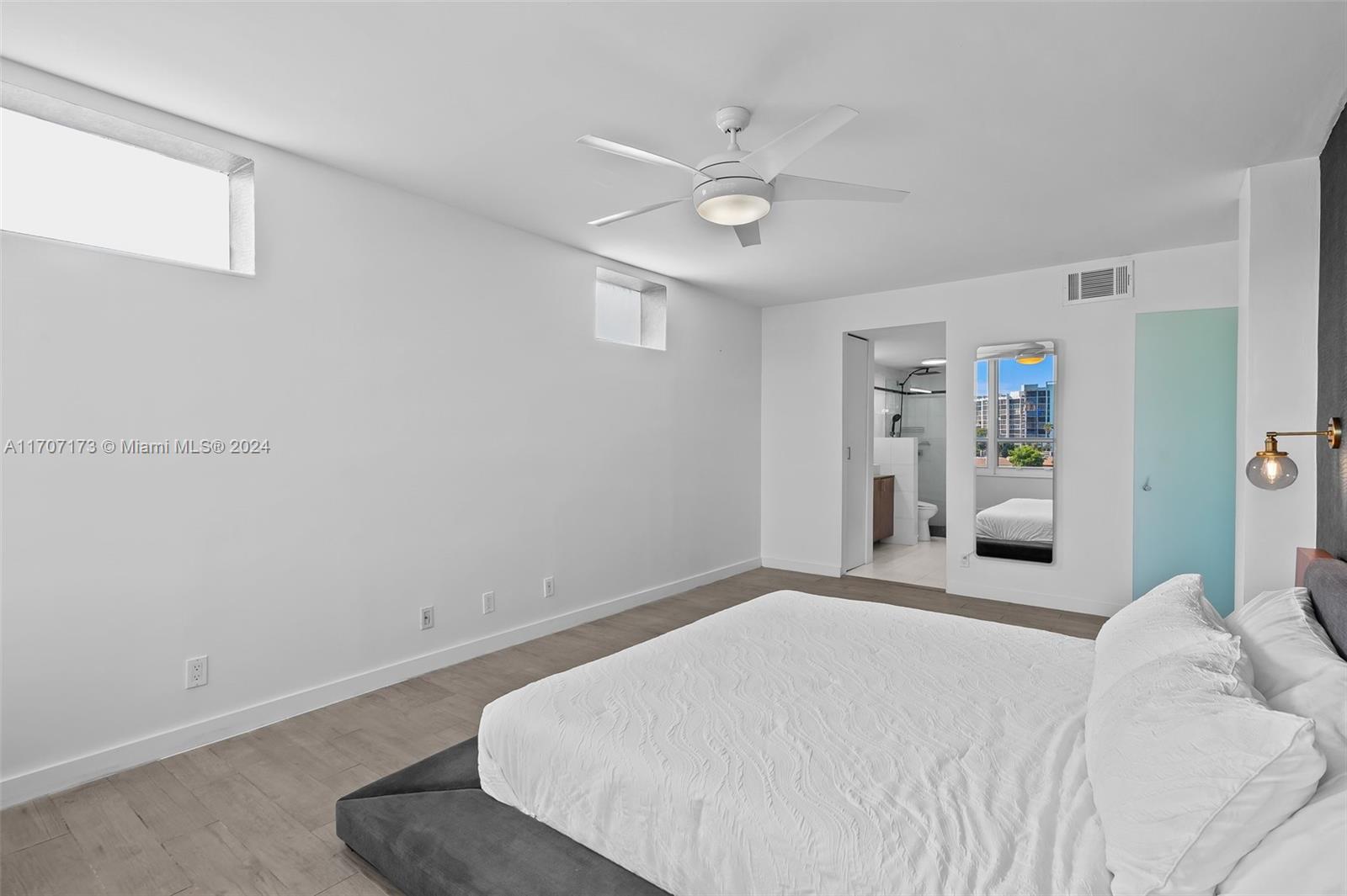 500 Three Islands Blvd # 127