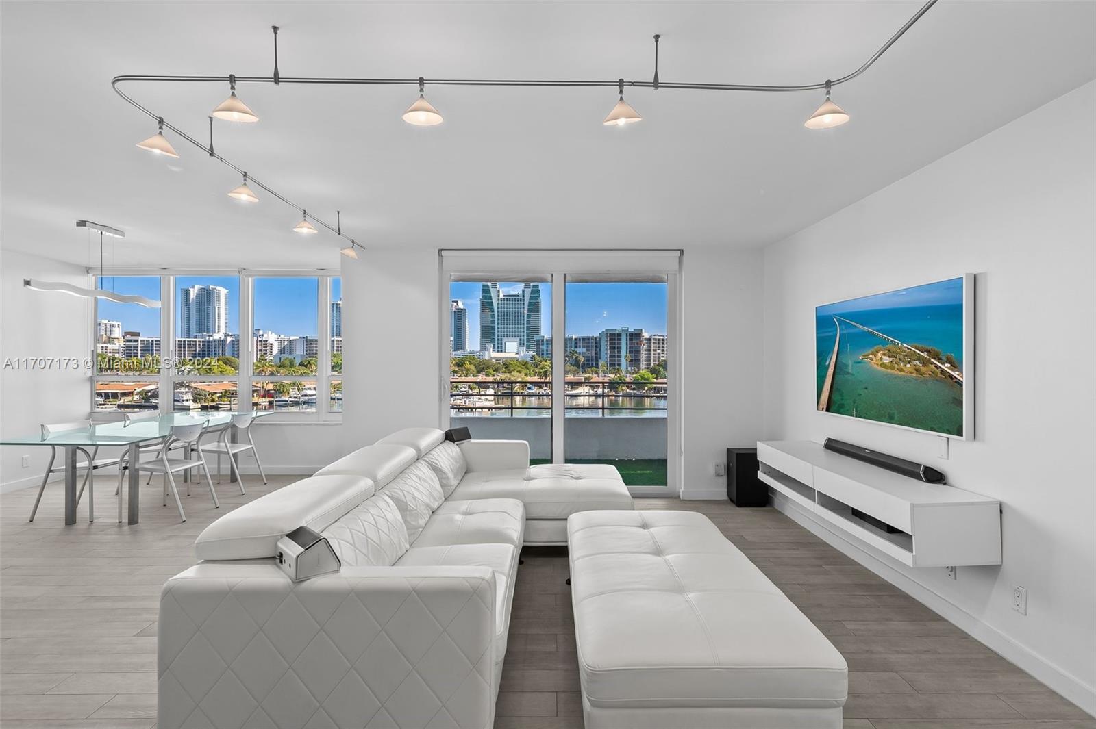 500 Three Islands Blvd # 127