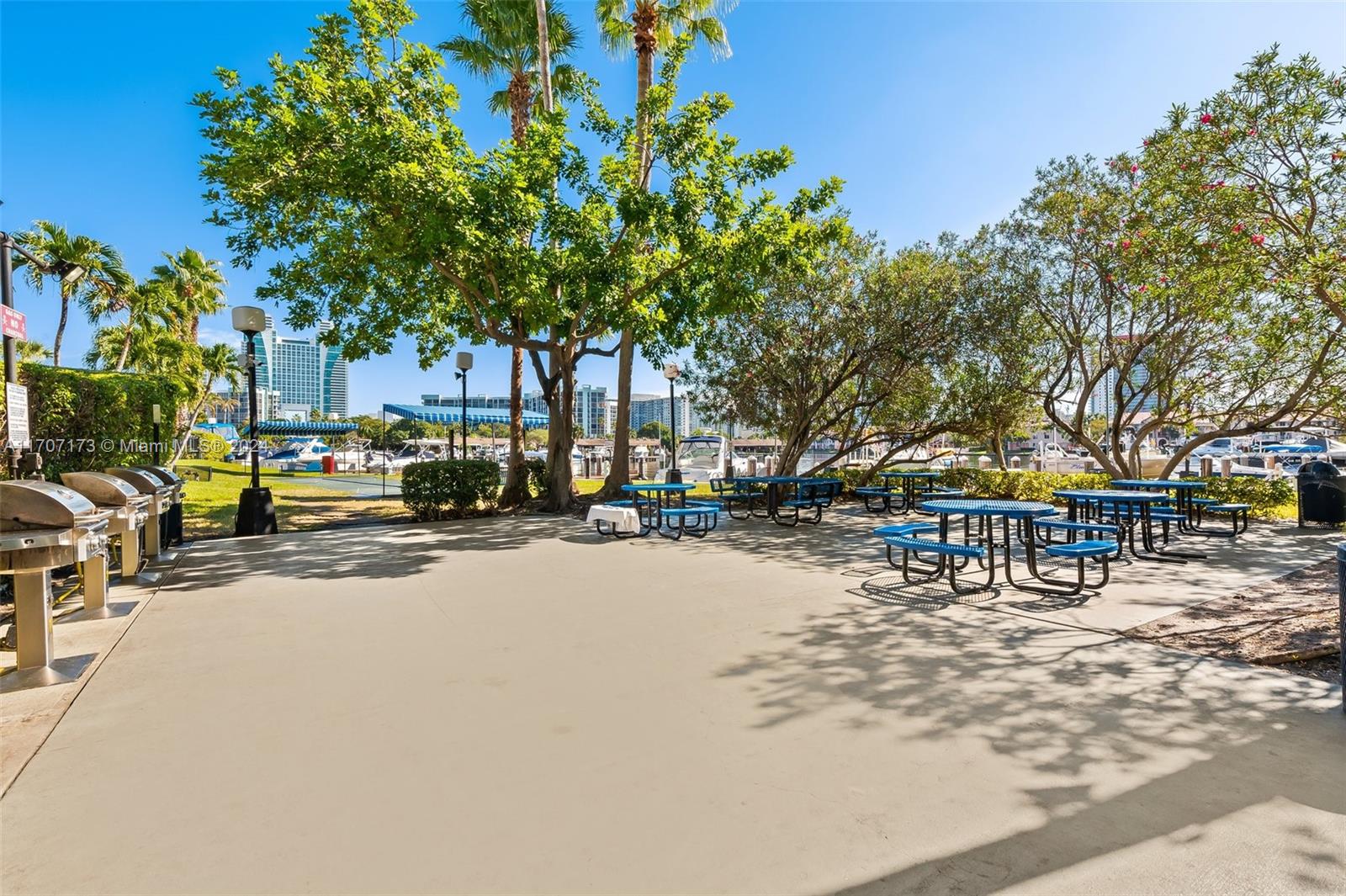 500 Three Islands Blvd # 127