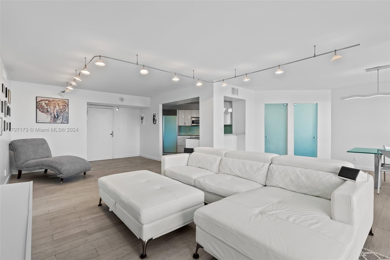 500 Three Islands Blvd # 127