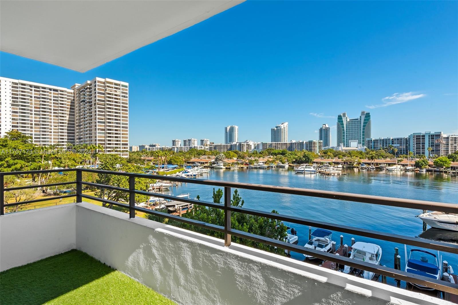 500 Three Islands Blvd # 127