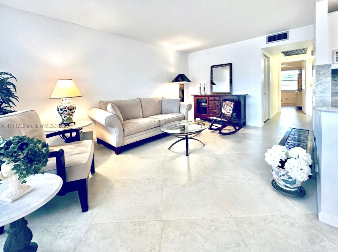 1016 Newcastle A # 1016