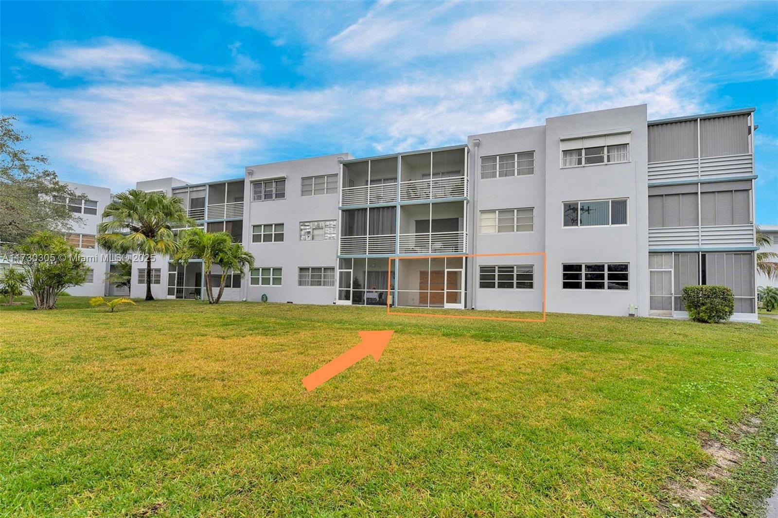 2200 Park Ln # 102