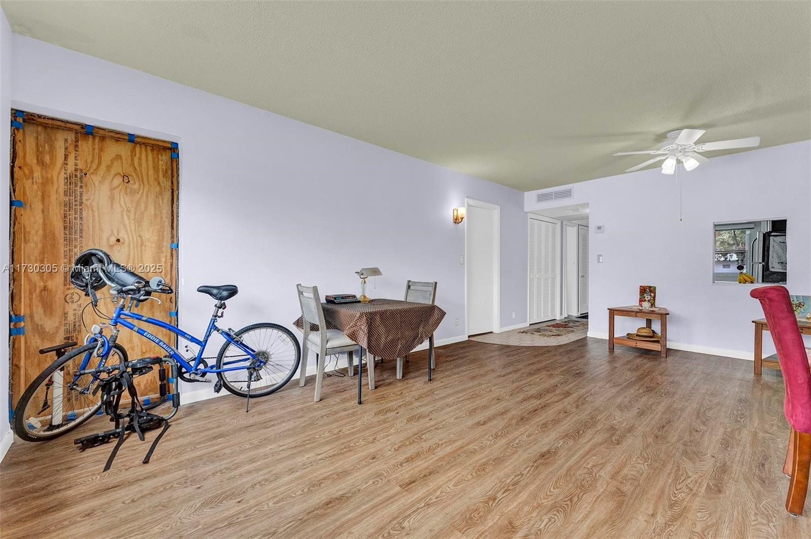 2200 Park Ln # 102