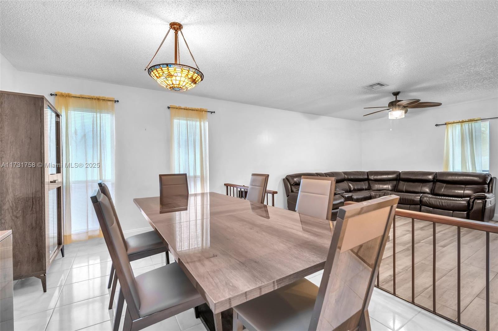 7006 NW 38th St