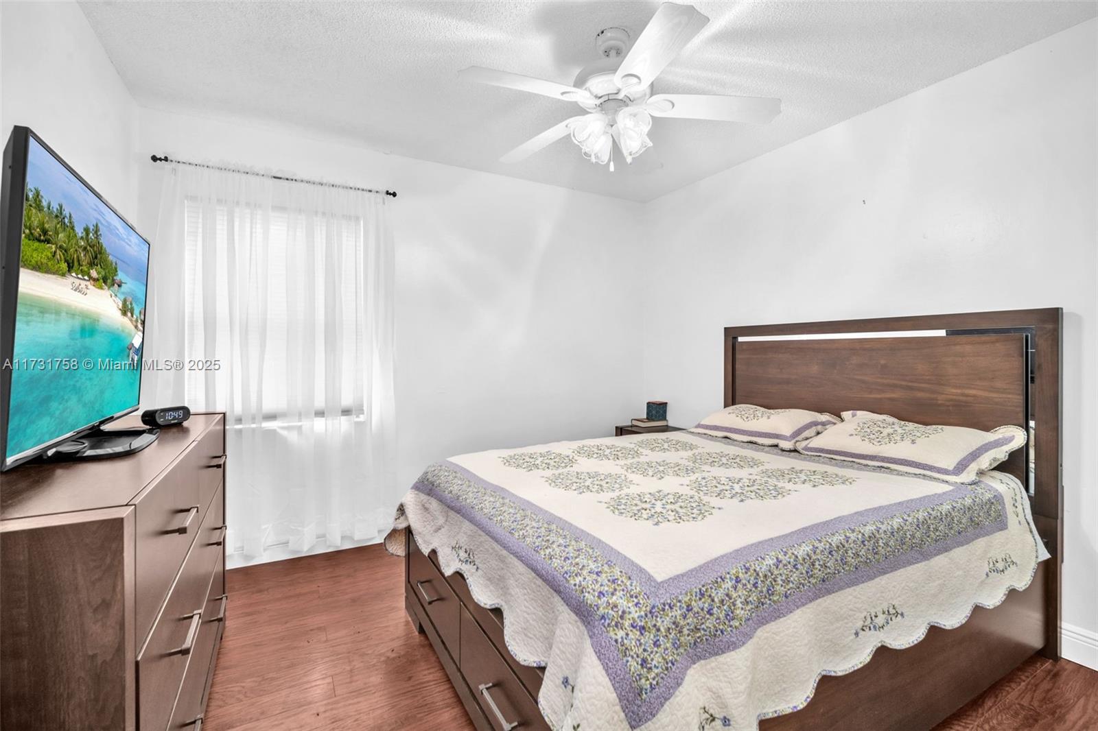 7006 NW 38th St