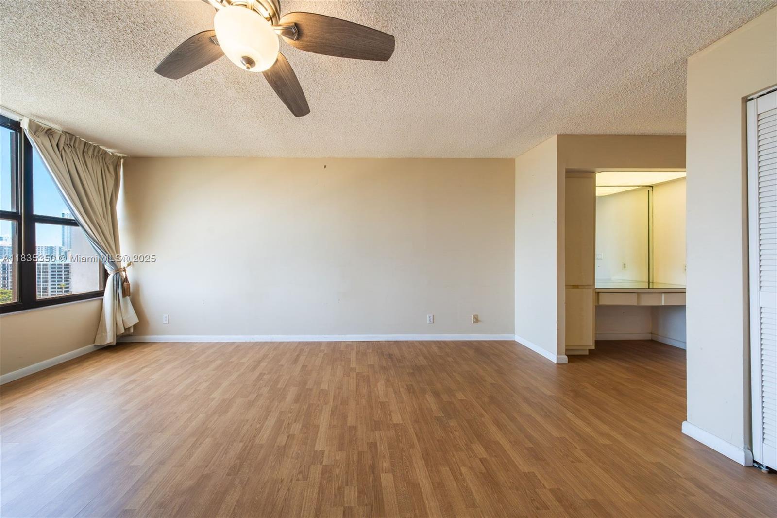 2500 Parkview Dr # 1502