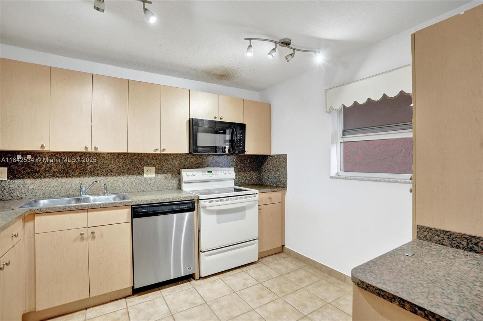 3251 Holiday Springs Blvd # 401