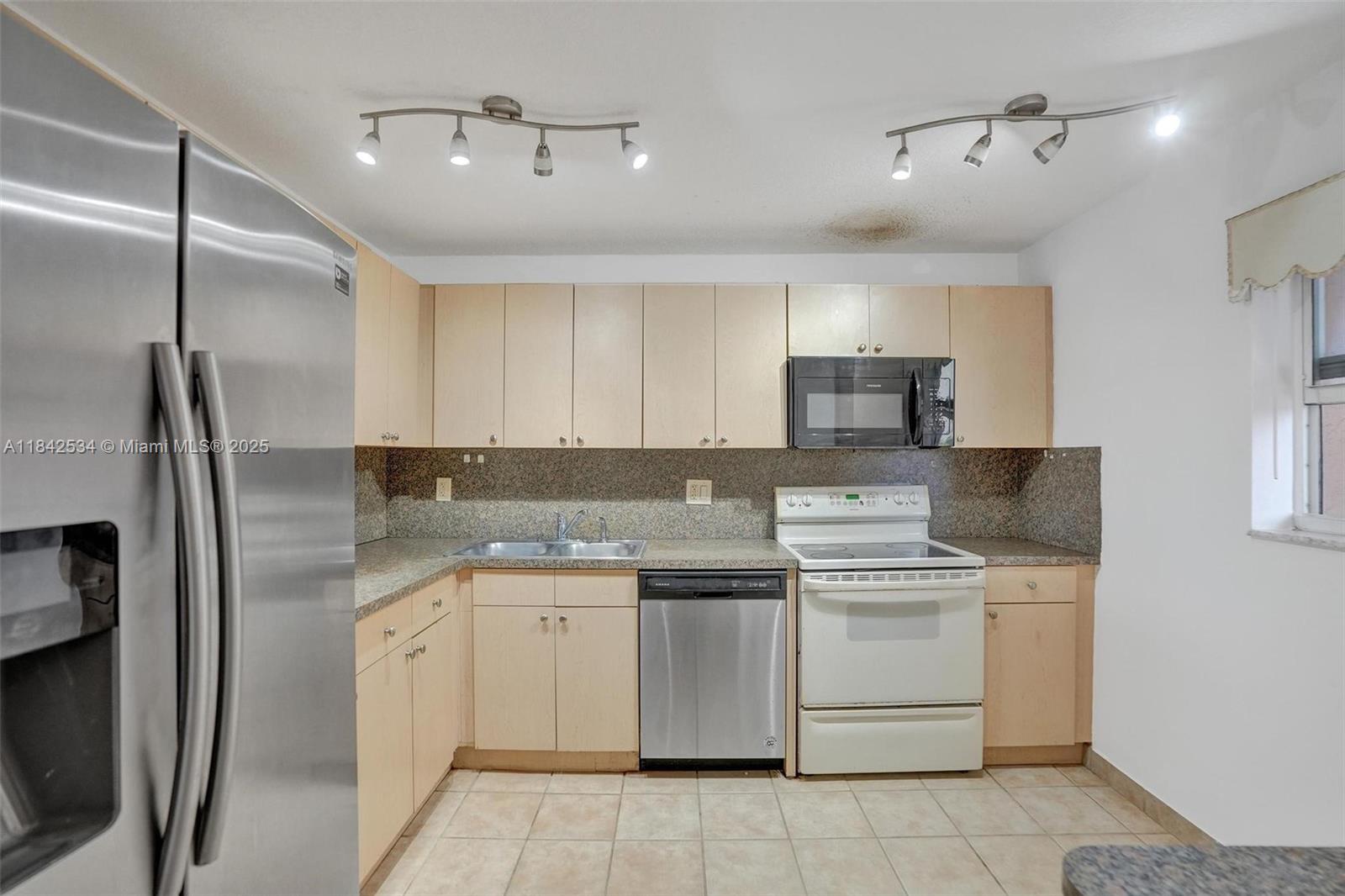 3251 Holiday Springs Blvd # 401