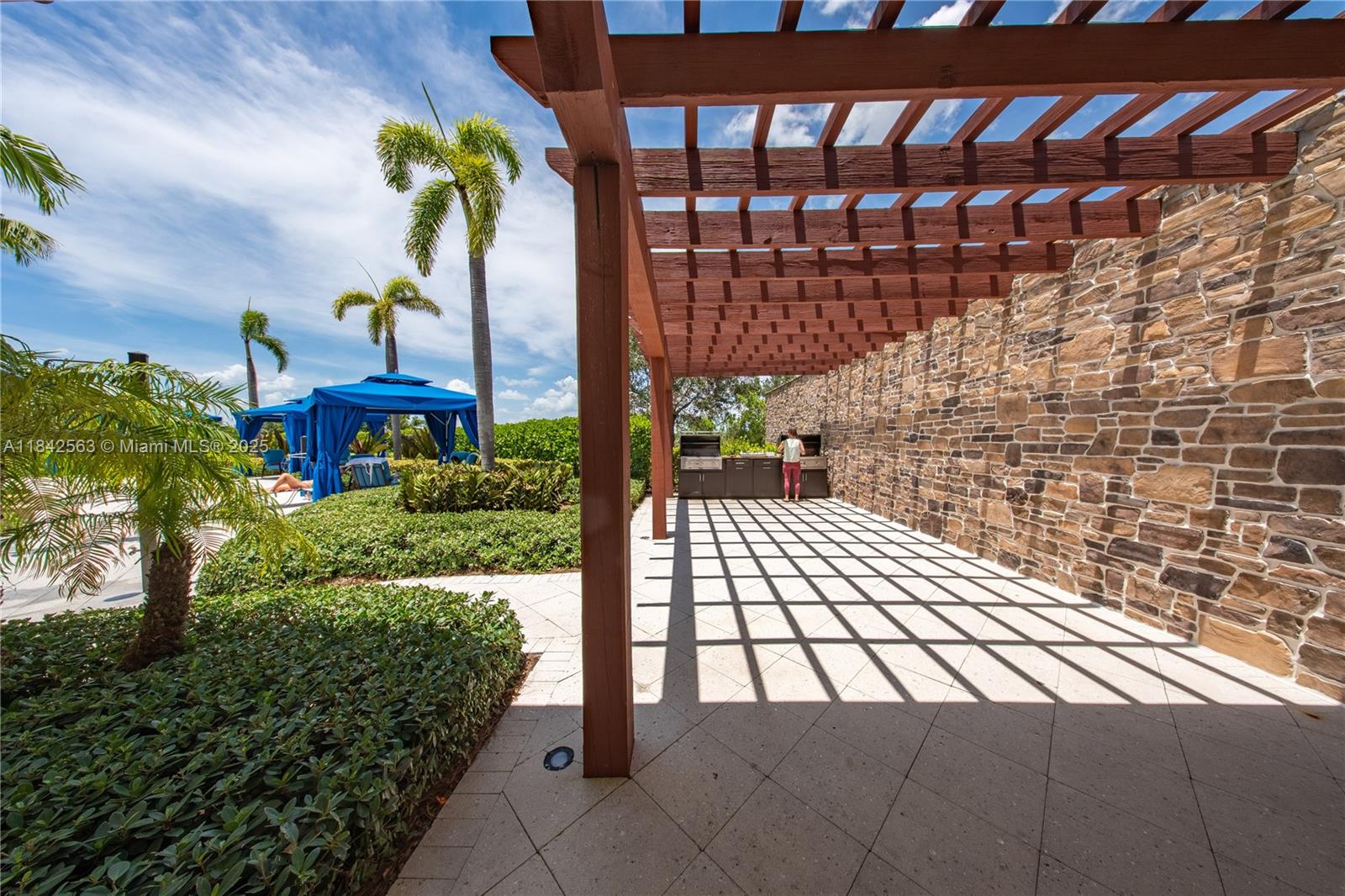 1274 Tangled Orchard Trce