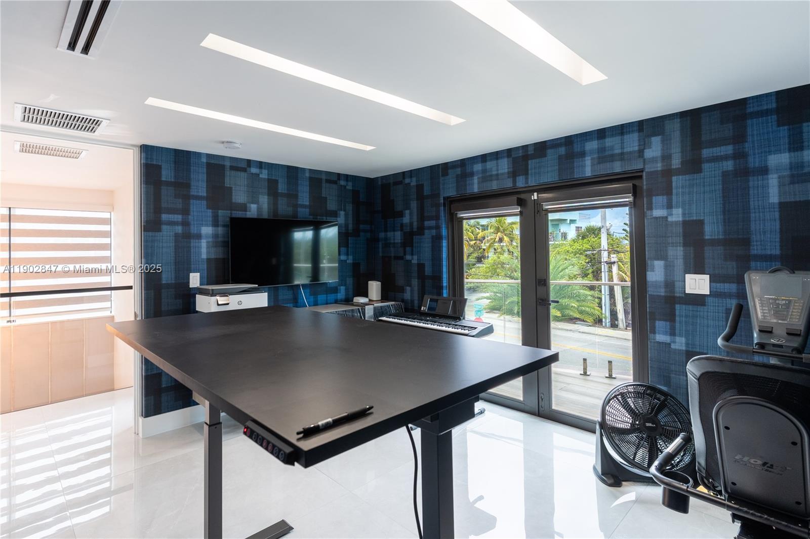 5601 N Ocean Dr, Hollywood