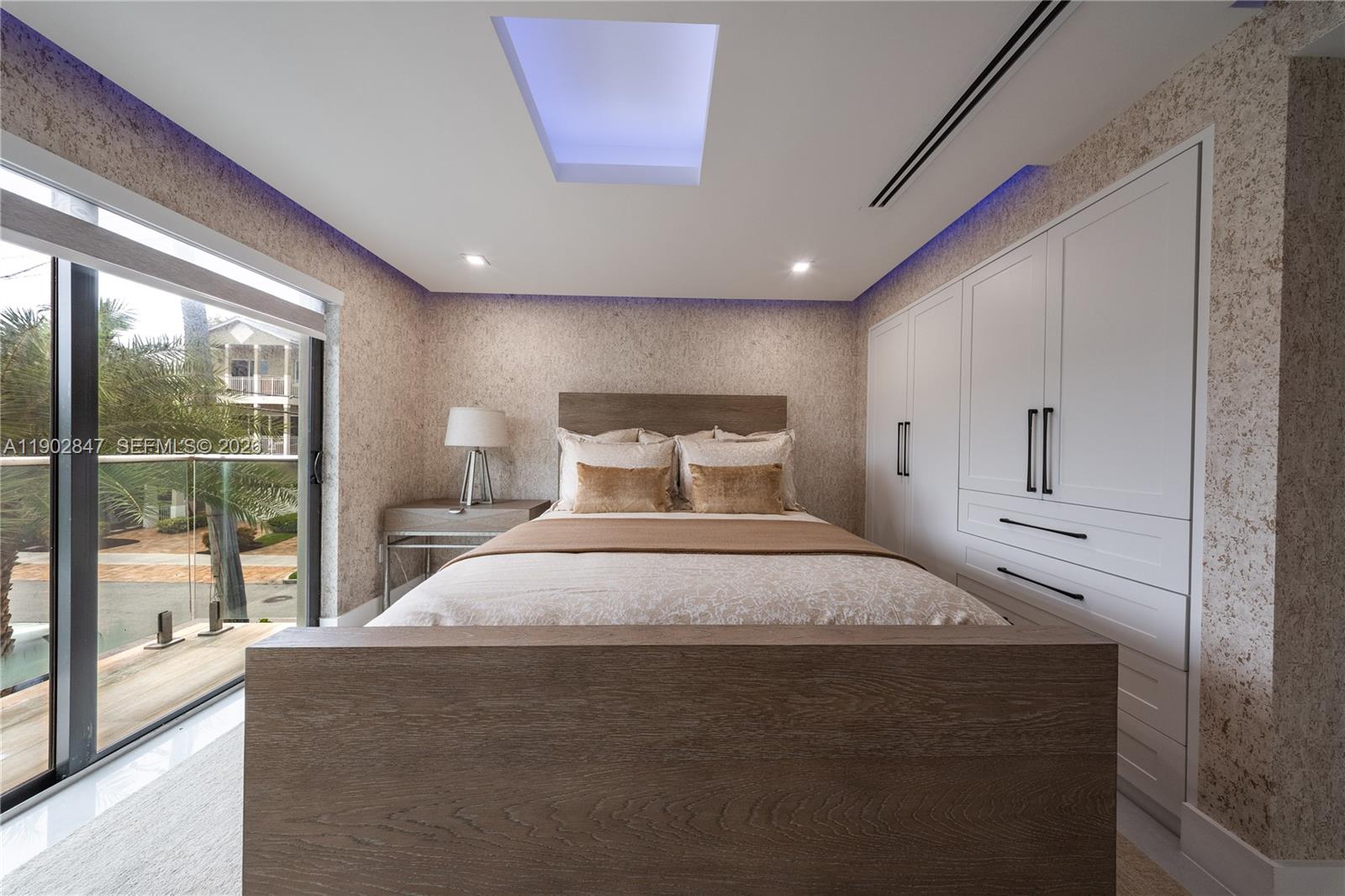 5601 N Ocean Dr, Hollywood