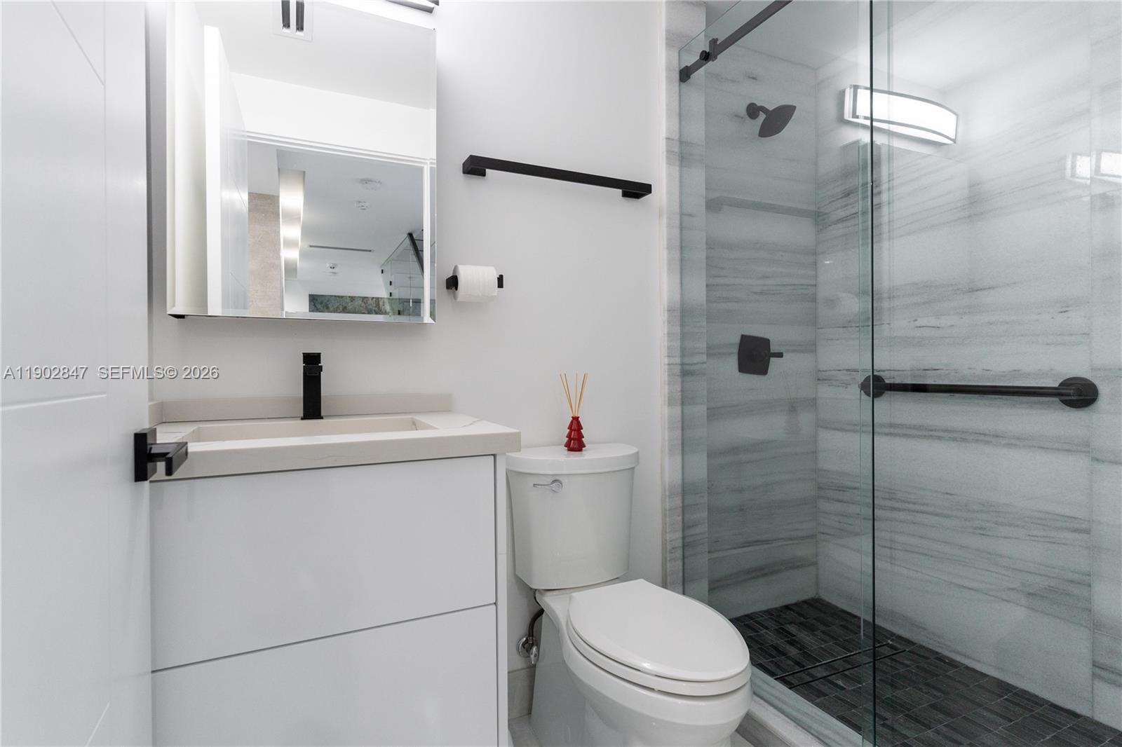 5601 N Ocean Dr, Hollywood