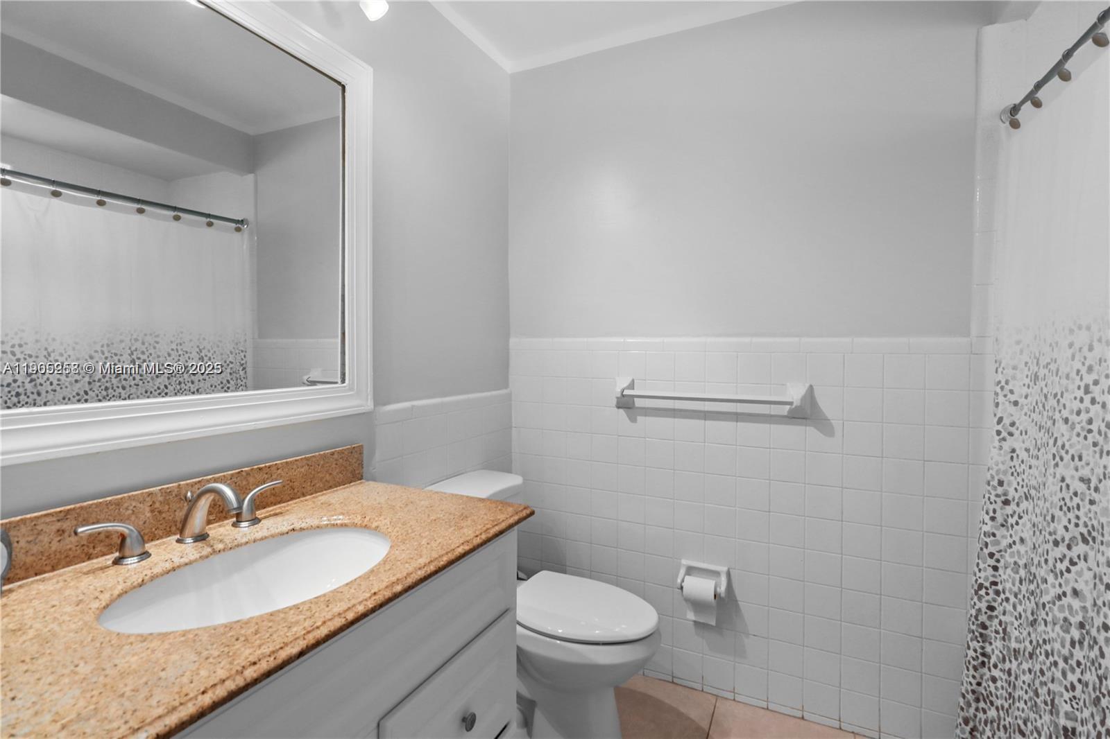 2420 SE 17th Cswy # 301C