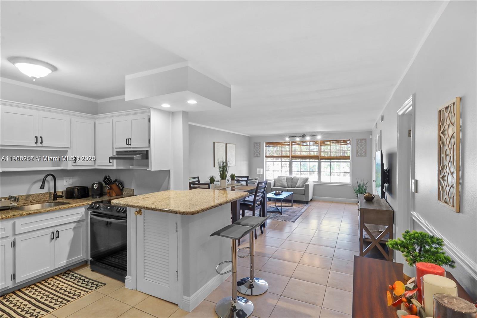 2420 SE 17th Cswy # 301C