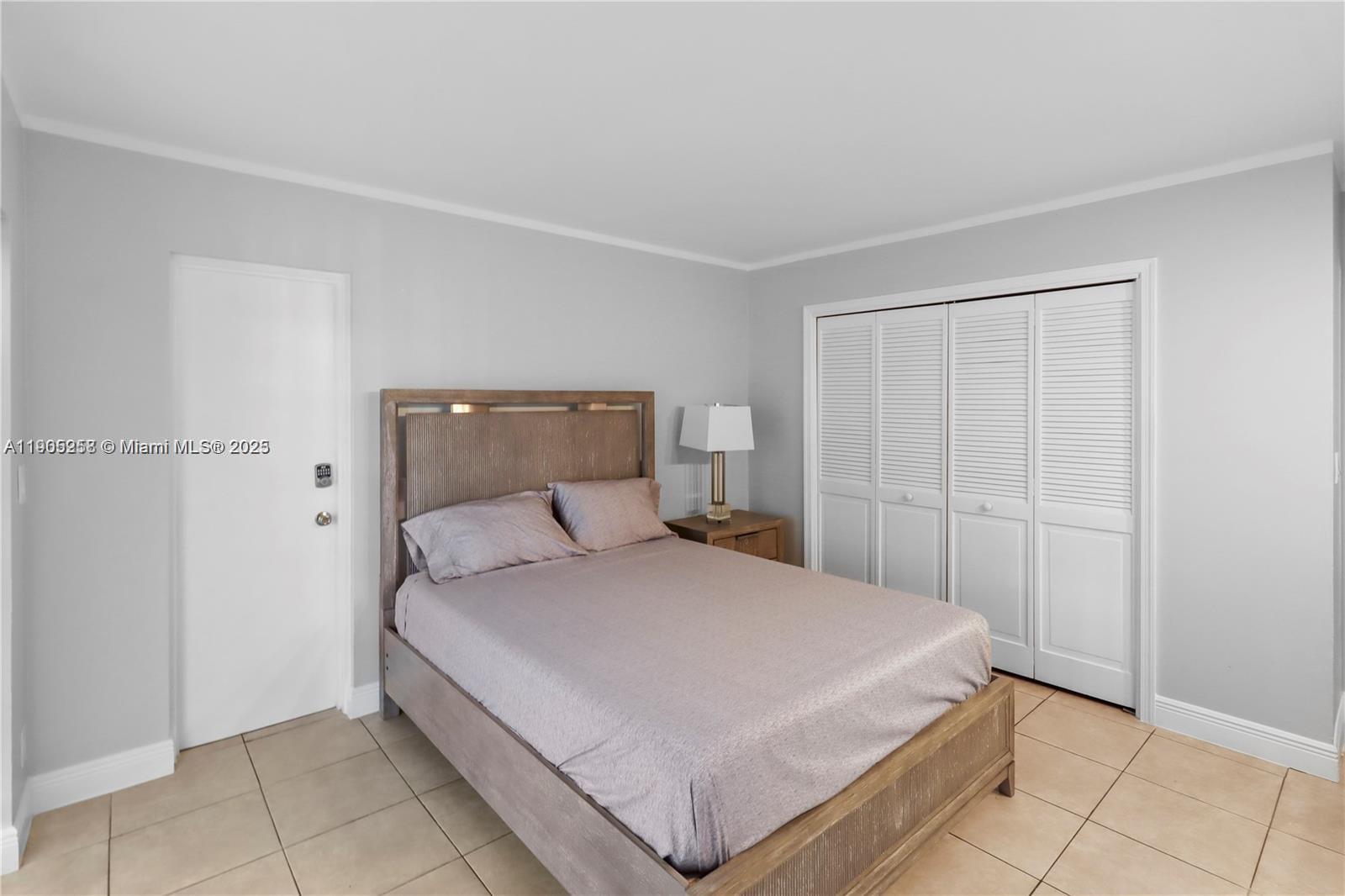 2420 SE 17th Cswy # 301C