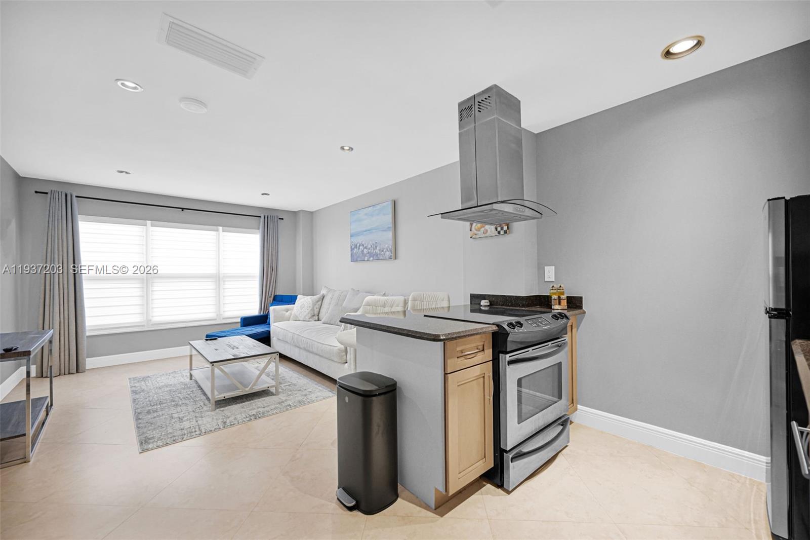 405 N Ocean Blvd # 103