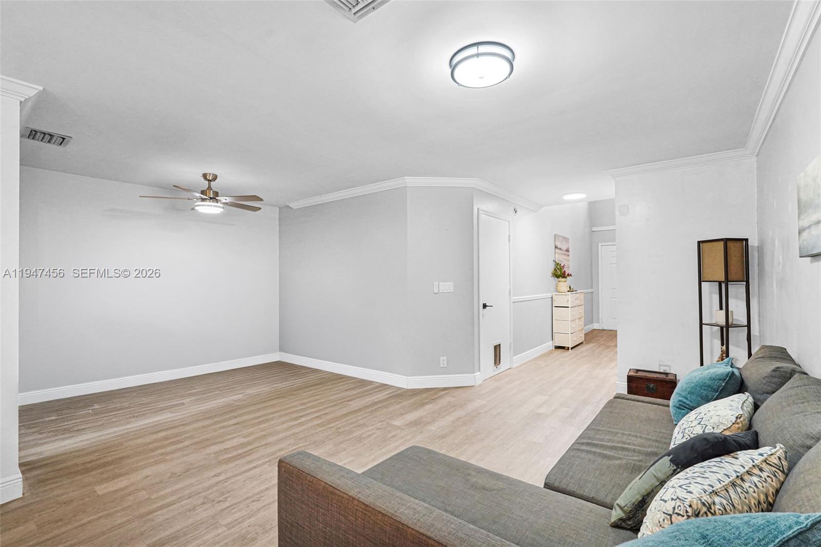 2149 W Discovery Cir W # 1