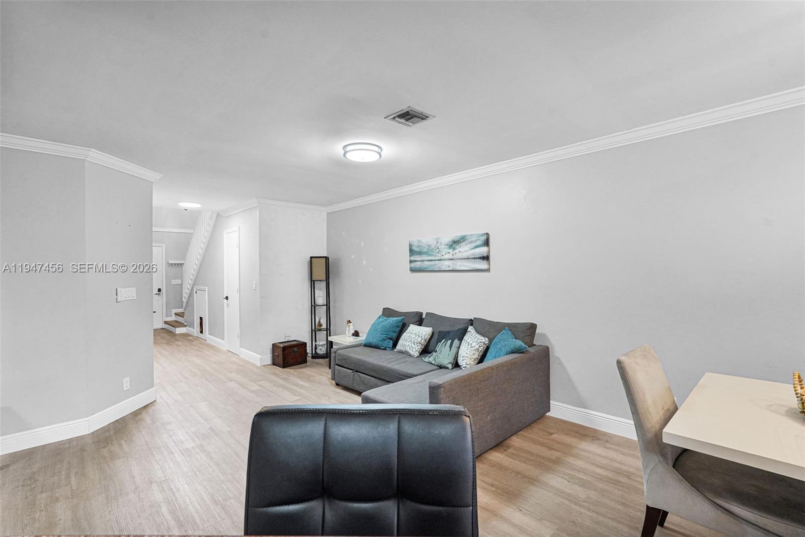 2149 W Discovery Cir W # 1