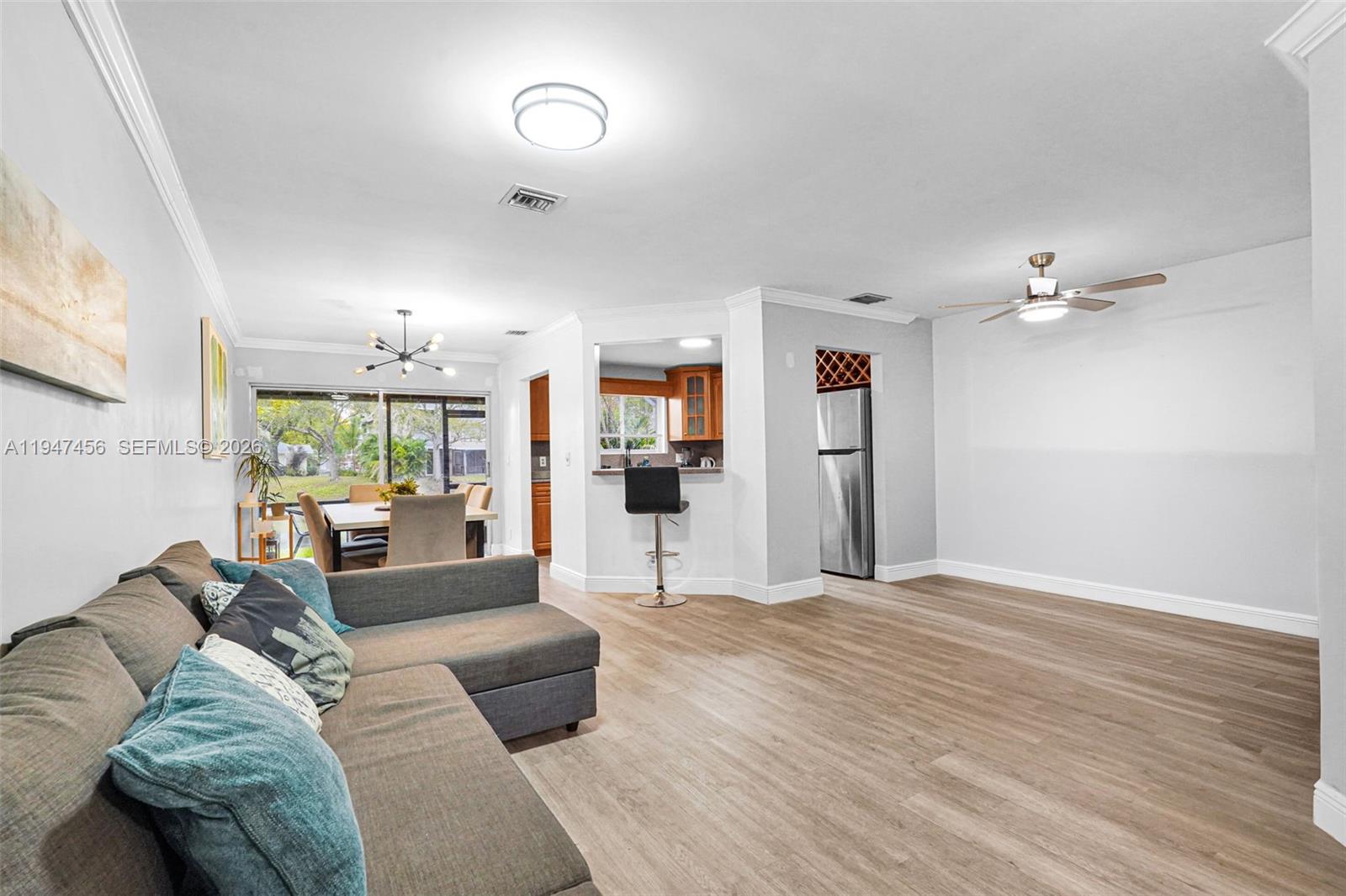 2149 W Discovery Cir W # 1