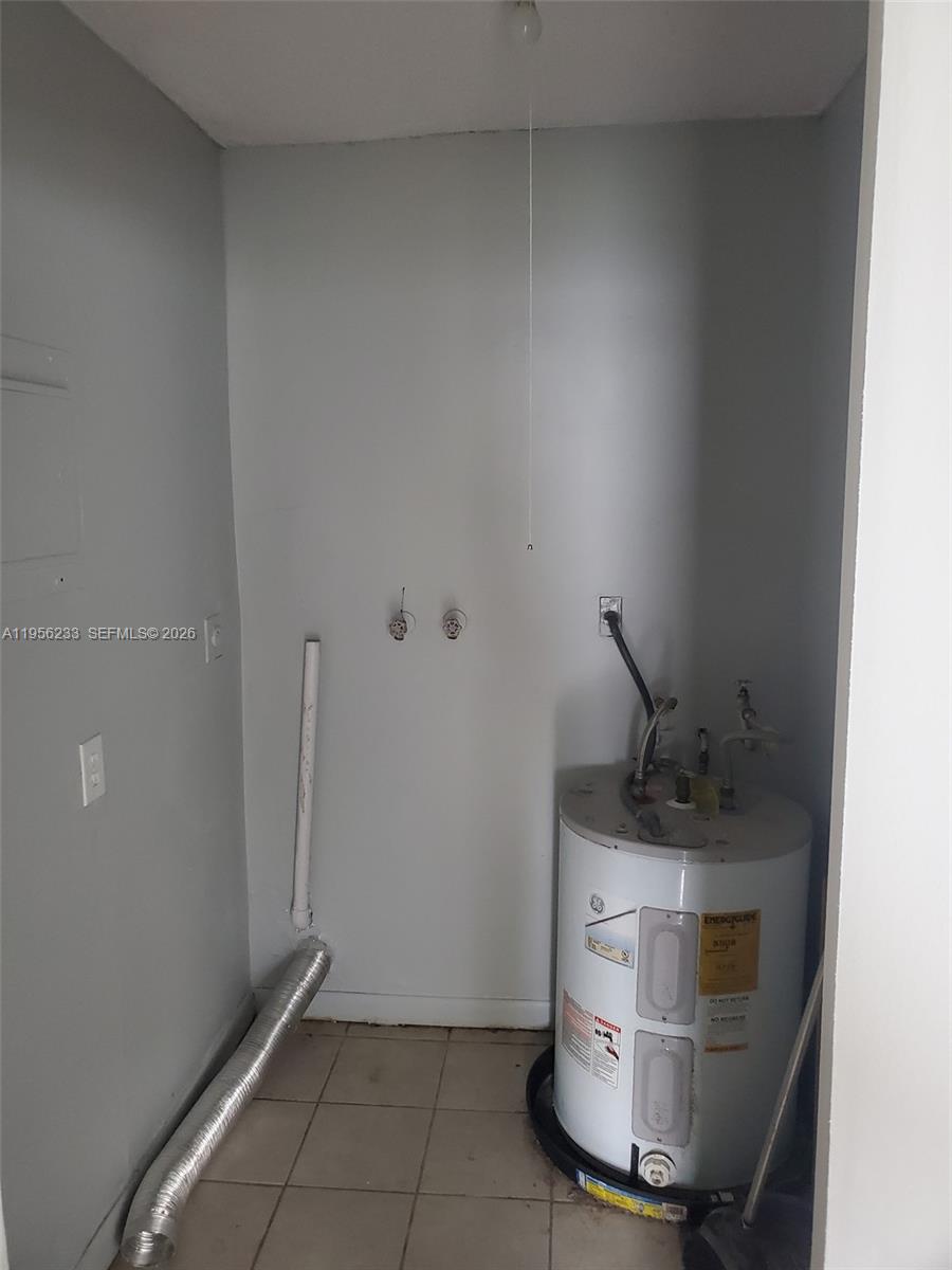 7430 SW 10th St # 101D