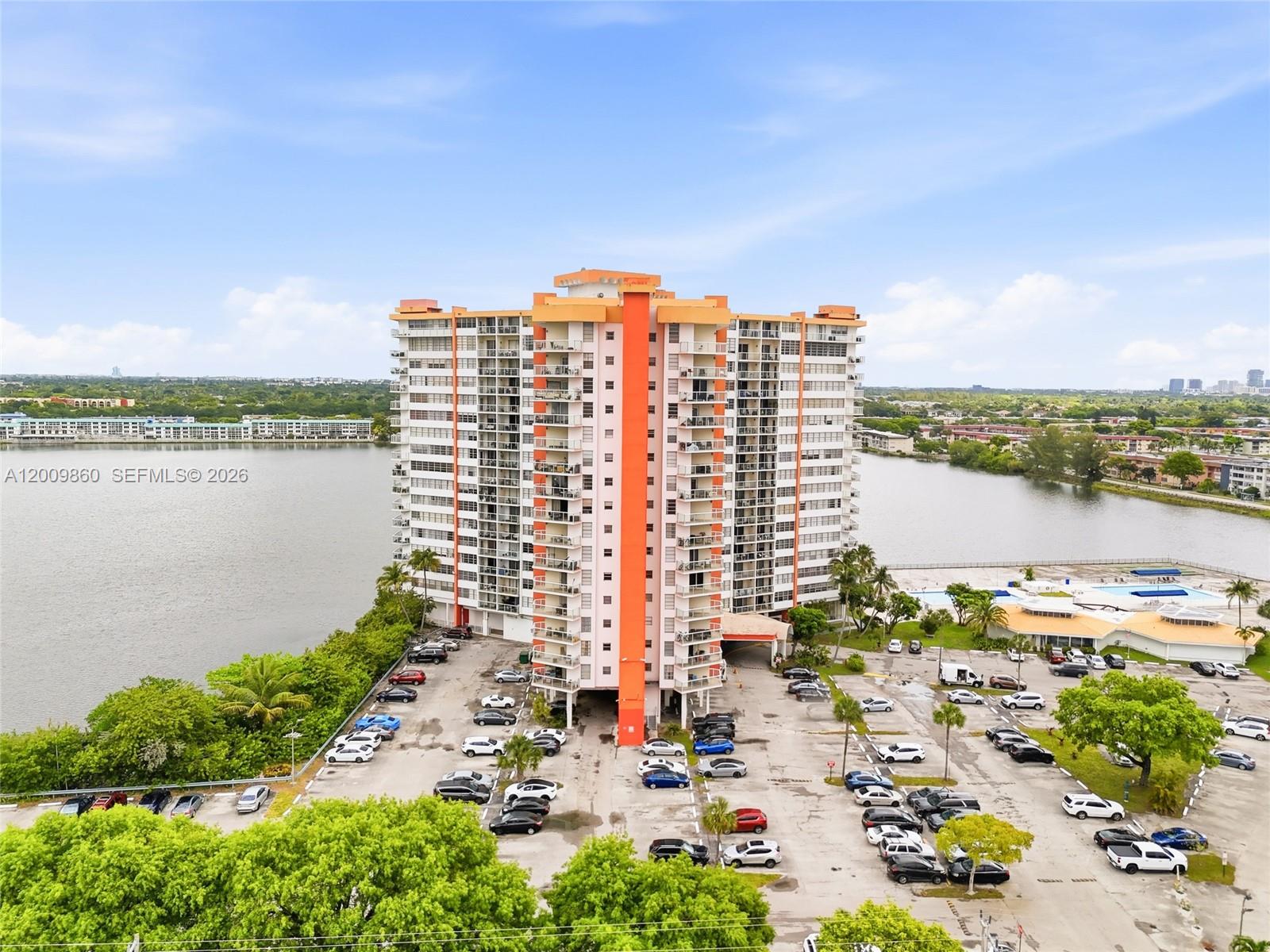 1301 NE Miami Gardens Dr Unit: 315W