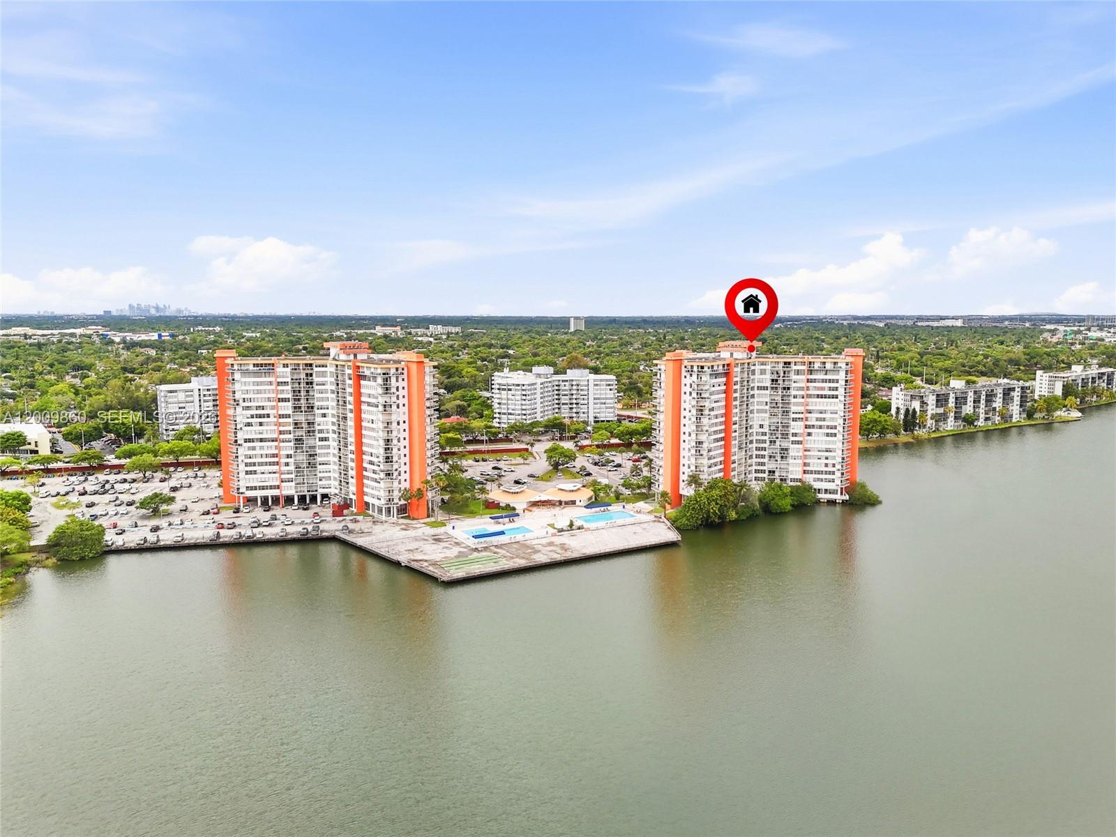 1301 NE Miami Gardens Dr Unit: 315W