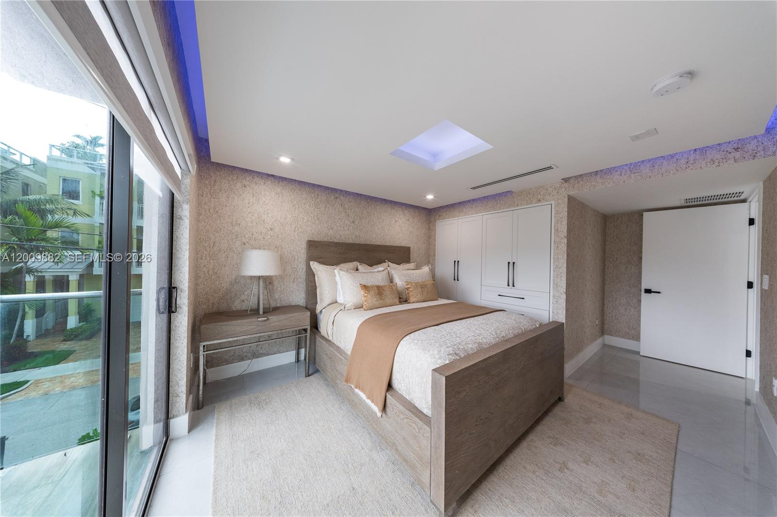 5601 N Ocean Dr # 5601