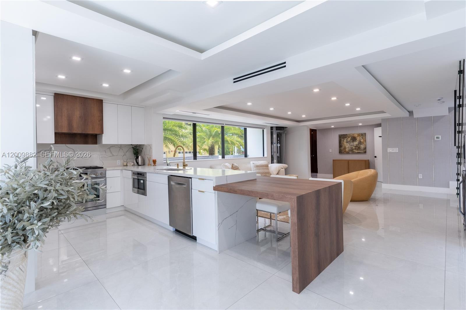 5601 N Ocean Dr # 5601