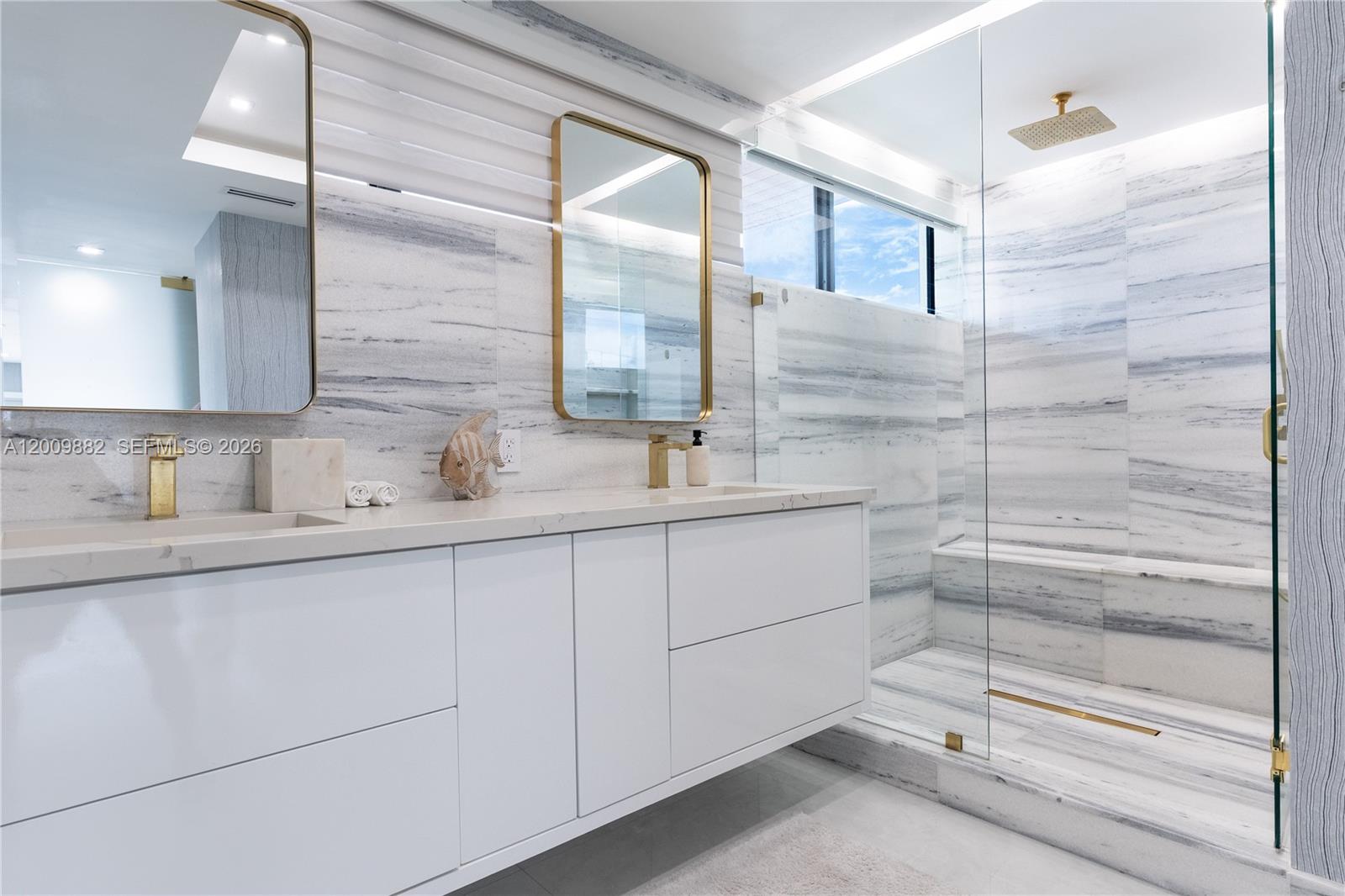 5601 N Ocean Dr # 5601