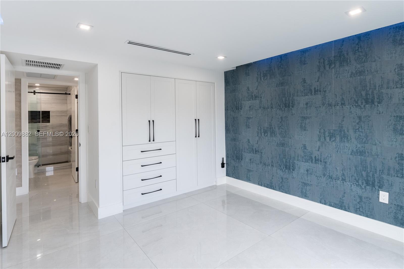 5601 N Ocean Dr # 5601