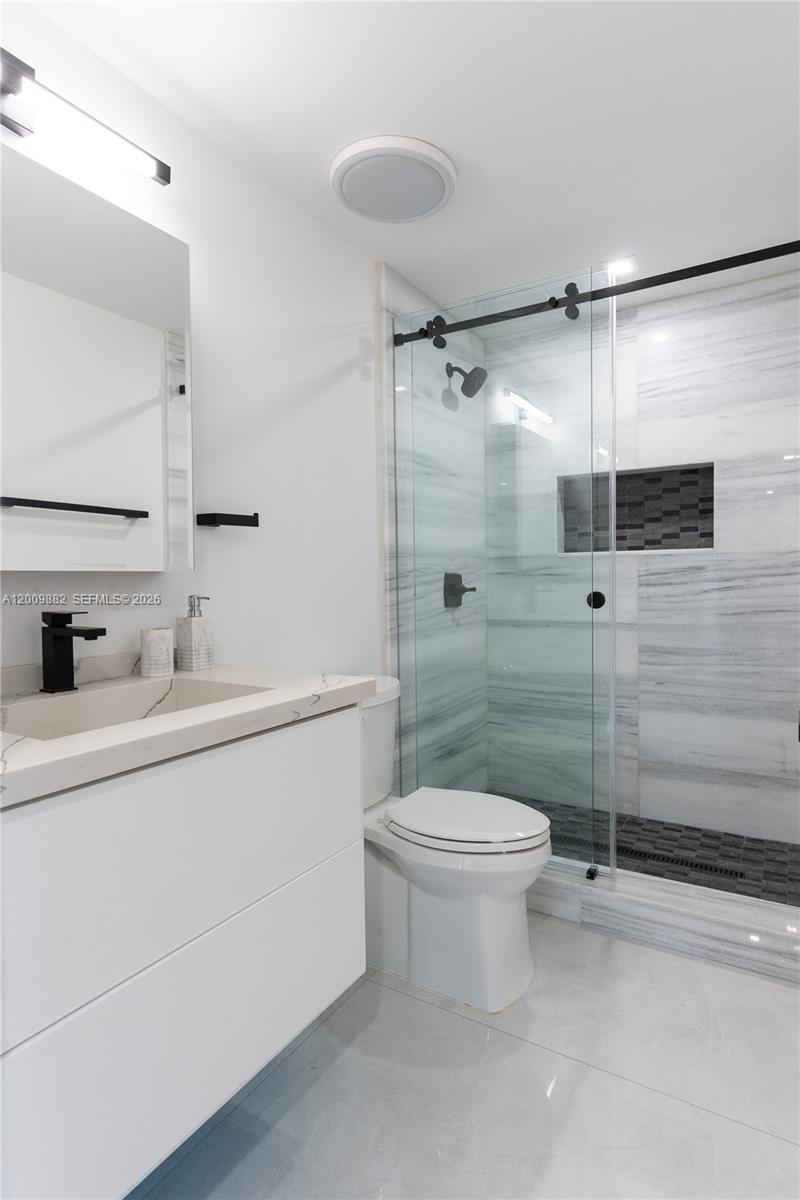 5601 N Ocean Dr # 5601