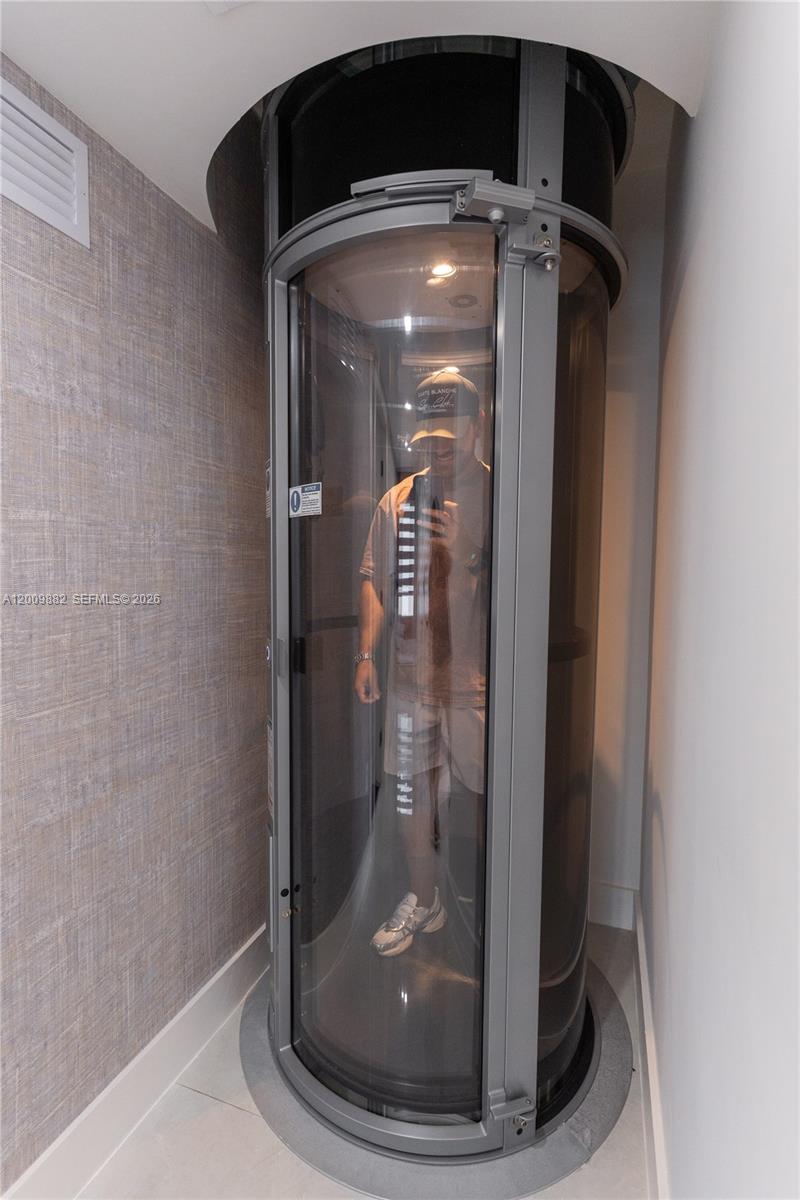 5601 N Ocean Dr # 5601