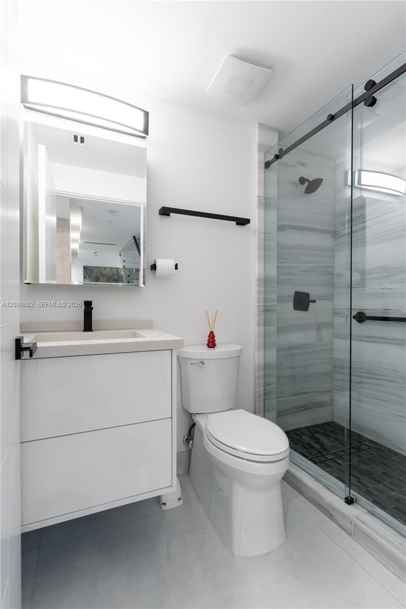 5601 N Ocean Dr # 5601