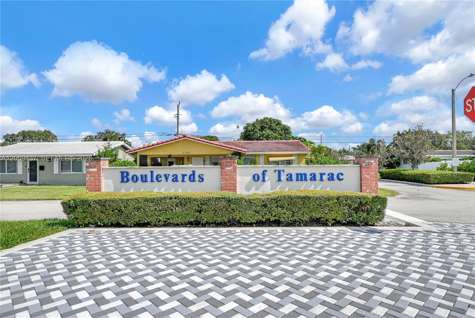 2710 NW 54th St
