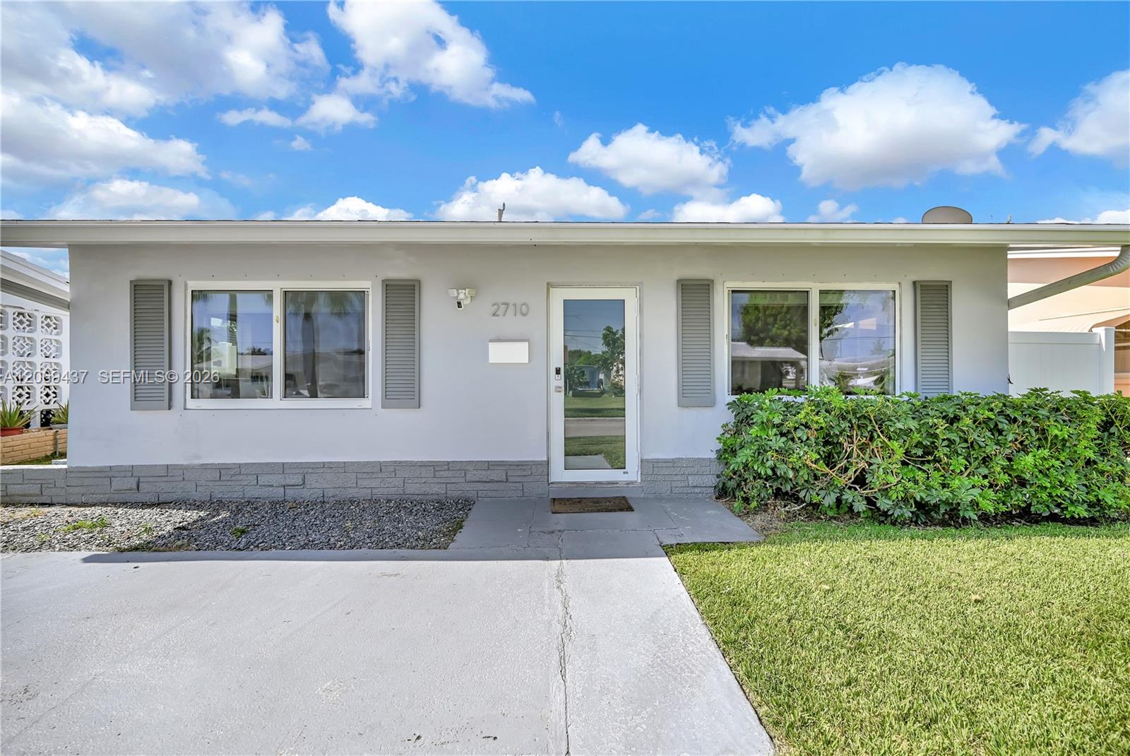 2710 NW 54th St