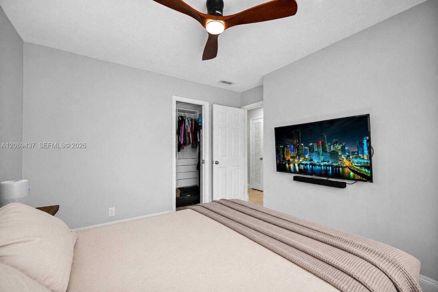 2710 NW 54th St