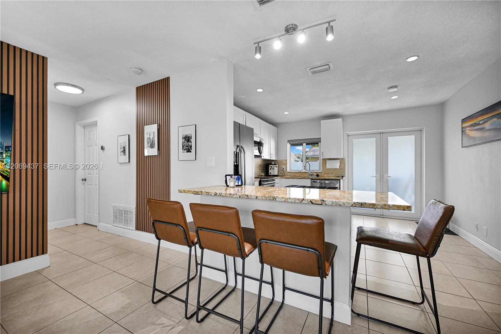 2710 NW 54th St