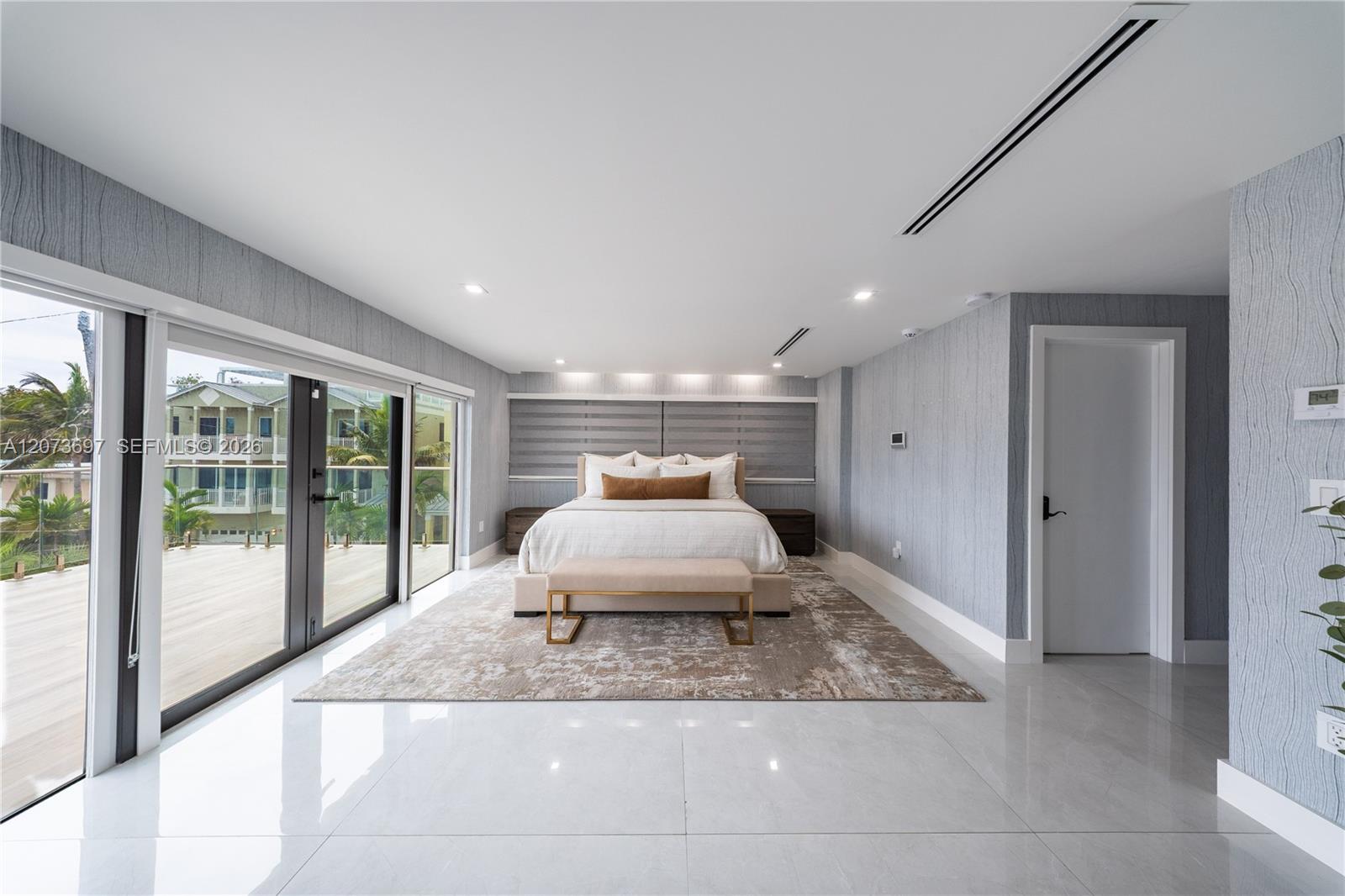5601 N Ocean Dr