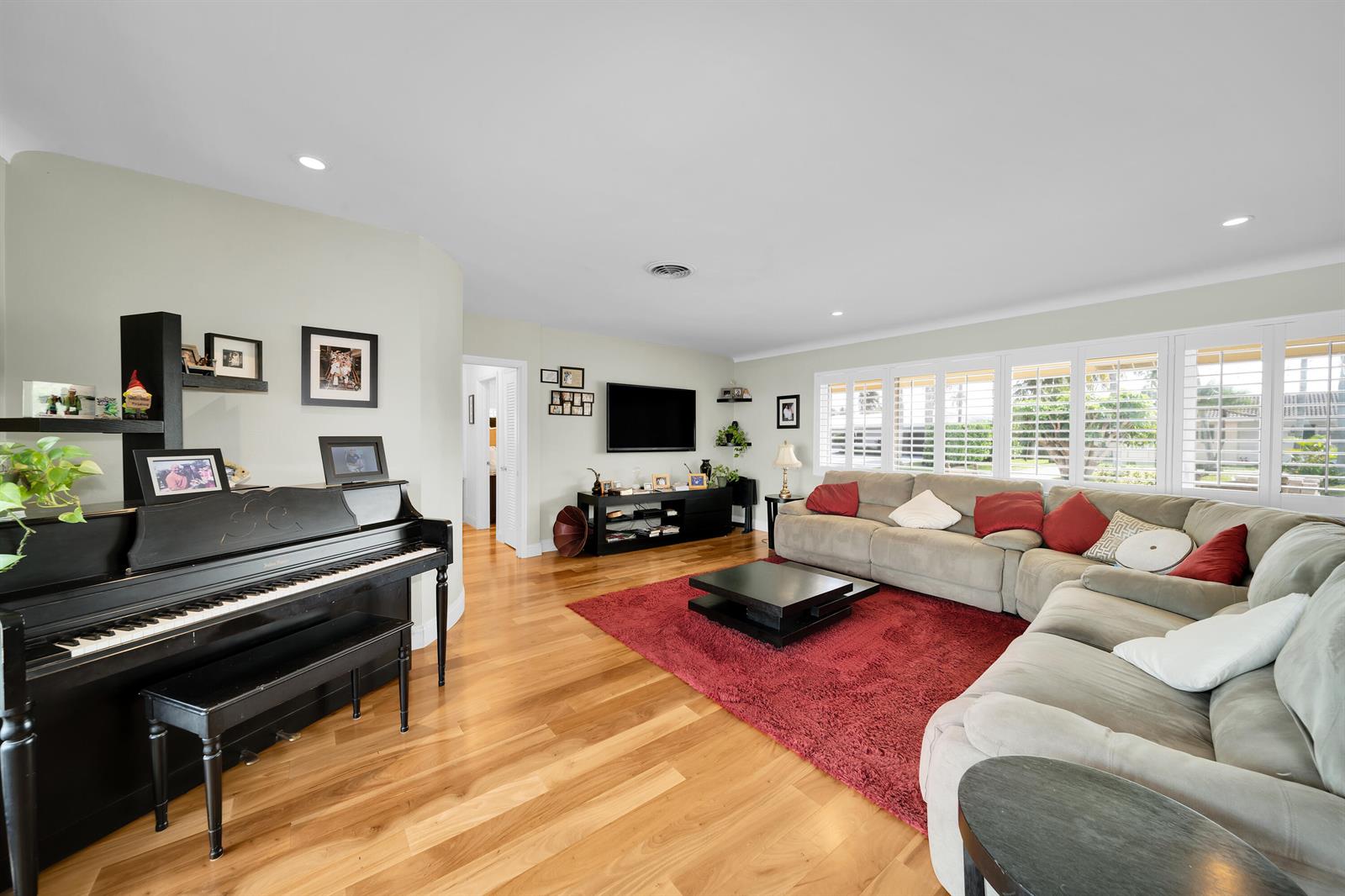 2401 SE 8TH Court