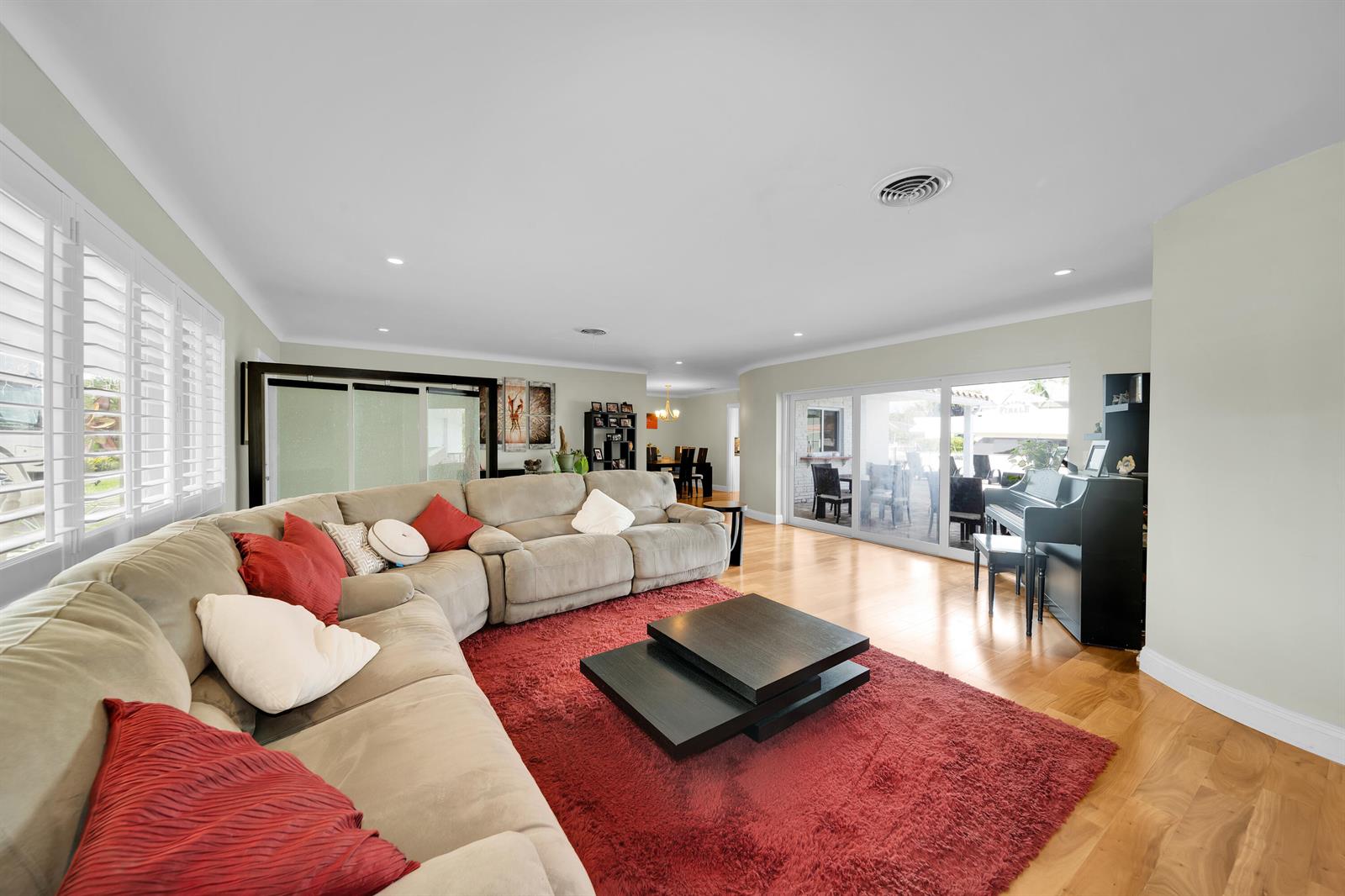 2401 SE 8TH Court